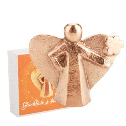 Englefigur i bronze: Glad og velsignet